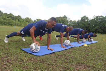 Persipura Jayapura merombak program latihan setelah penundaan Liga 2