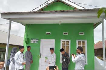 Baznas Banjarmasin bedah rumah dhuafa sampai melengkapi perabotannya