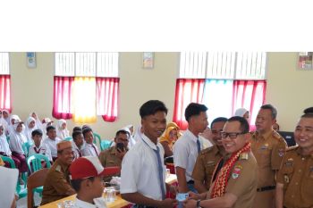 Pj Bupati Mesuji tinjau pelayanan KTP-El