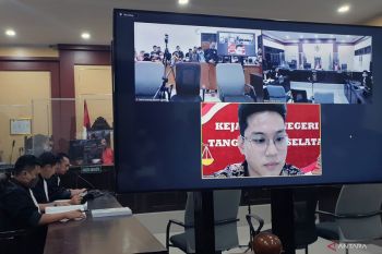 Sidang tuntutan Indra Kenz