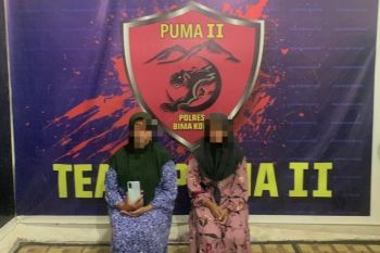 Dua emak-emak di Bima terlibat pencurian handphone