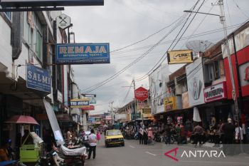 KNPI, Kadin dan UMKM dukung pembangunan kanopi awning Pasar Atas Bukittinggi