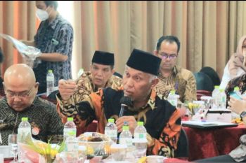 Gubernur Mahyeldi : Kemiskinan bukan takdir dan bisa diubah