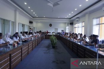 Pemkab Pasbar sosialisasikan Pembup tentang pemilihan wali nagari