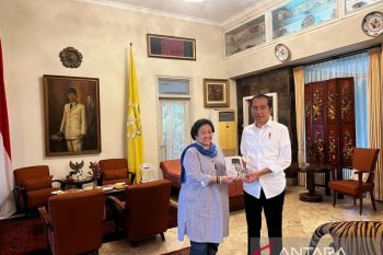 Megawati dan Jokowi bertemu di Batutulis selama dua jam