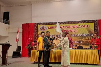 Ferdy Manurun Tanduklangi  jadi Ketua Masyarakat Toraja Kaltara