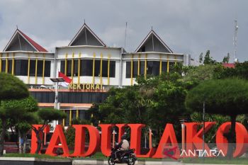 Rektor terpilih berjanji hentikan polarisasi di kampus Untad