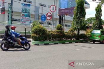 Median Jalan di Kudus dibongkar demi perlebar akses menuju kota