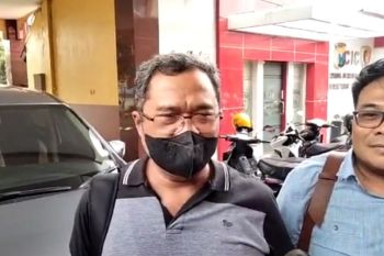 Dua tersangka tragedi Kanjuruhan diperiksa di Polda Jatim
