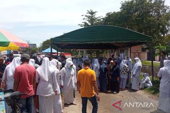Ratusan tenaga kesehatan RSUD Cut Meutia mogok kerja