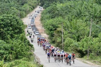 Muhammad Nur Fathoni nyaris naik podium di etape 2