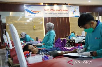 Jelang hari listrik nasional, PLN Sumbar gelar donor darah
