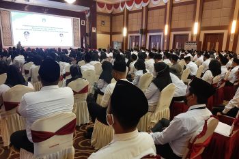 Pemprov Kepri sebut guru honorer masih sangat dibutuhkan