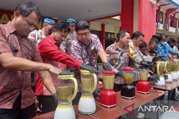 Polresta Barelang musnahkan 1,07 kilogram kokain