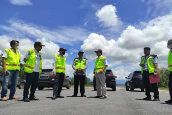 Dishub Sulsel tinjau rencana pengembangan Bandara Andi Djemma di Masamba