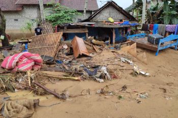 Longsor sporadis di Trenggalek Jawa Timur