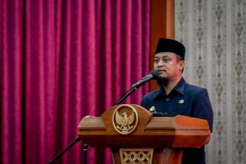 Gubernur beri bonus kepada atlet berprestasi di HUT ke-353 Sulsel