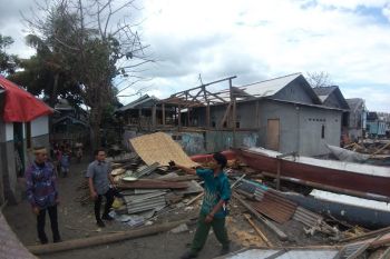 Pertamina menyalurkan bantuan ke korban bencana alam di Lombok Timur