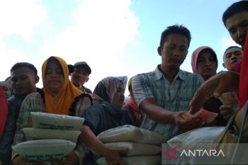 Pemkab Kudus gelar pasar murah dengan harga subsidi 50 persen