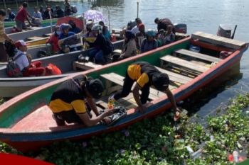 TNI dan Polri bersama pemda kerja bakti jelang KMAN VI
