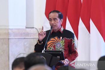 Jokowi minta seluruh jajaran Polri kerja keras kembalikan kepercayaan masyarakat