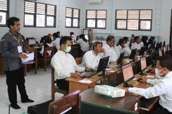 300 calon anggota panwaslu kecamantan di Purworejo ikuti tes tertulus