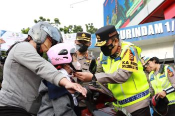 Kapolda dan Polda Riau peringkat pertama di medsos