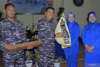 Komandan Pusat Penerbangan AL kunker ke NTT