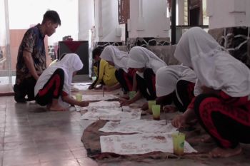 Pemkot Pekalongan latih membatik pada 1.500 pelajar