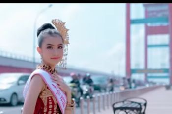 Pelajar SMP di Palembang mengikuti pemilihan Putri Anak Indonesia