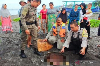 Mayat bayi ditemukan di tumpukan sampah Pantai Skip Mataram