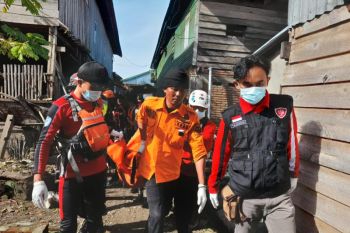 Warga terseret banjir ditemukan