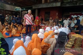 Ganjar ajak generasi muda ikut kembangkan seni budaya
