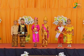 PAUD TK GKST 2 Taliwan juara lomba peragaan busana adat