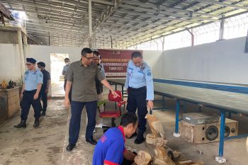 Kakanwil minta petugas Lapas Kalianda maksimalkan pengamanan