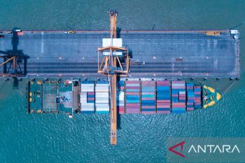 Terminal Petikemas Surabaya tekan biaya operasional Rp15 miliar