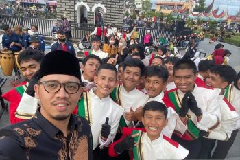 Pemkot Bukittinggi bayarkan iuran komite siswa SMA