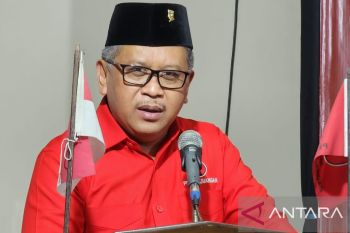 Hasto Kristiyanto katakan PDIP akan panggil Ganjar Pranowo