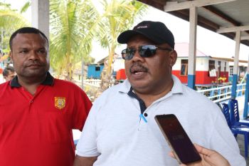 Masyarakat Kampung Enggros dan Kayo Pulau siap menyambut peserta KMAN VI