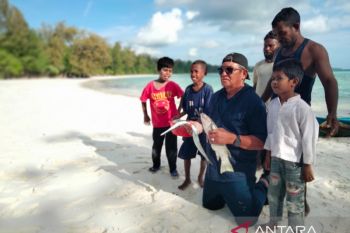 Bupati Thaher: Banyak Sekali Tempat Yang Indah Di Kepulauan Kei Malra