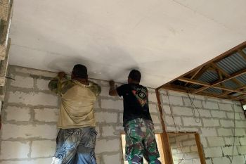 Satgas TMMD Kodim 1708/BN tingkatkan pengerjaan rumah warga