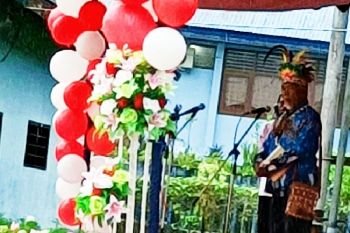 Dewan Adat minta pelajar Biak pegang teguh jiwa kebangsaan