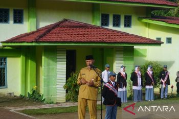 Gubernur Sumbar berikan motivasi ke siswa di Talamau Pasbar