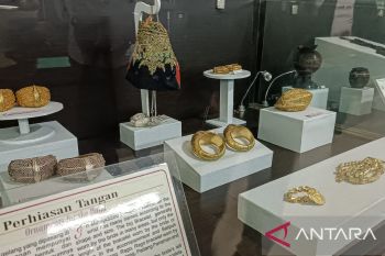 Perhiasan Koto Gadang-Kota Gede disandingkan dalam pameran bersama
