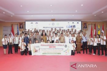 Pj Sekda Sultra lepas kontingen Pesparani berlomba di NTT