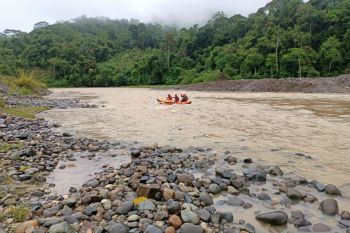 Warga hanyut terseret arus Sungai Tabir di Merangin  belum ditemukan