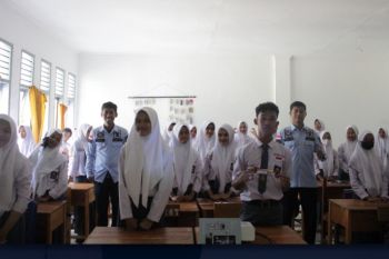 Kemenkumham Sulbar beri penyuluhan hukum kepada pelajar SMA di Mamuju