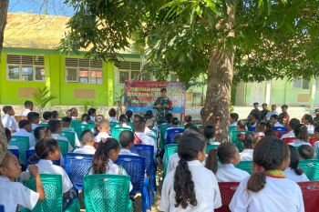 Satgas Pamtas RI-Timor Leste edukasi hukum bagi pelajar di Malaka