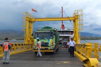 Pengguna jasa maklumi kenaikan tarif penyeberangan Kayangan-Poto Tano NTB