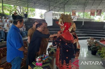 Membangkit potensi luar biasa sekolah "karawitan" SMK 7 Padang